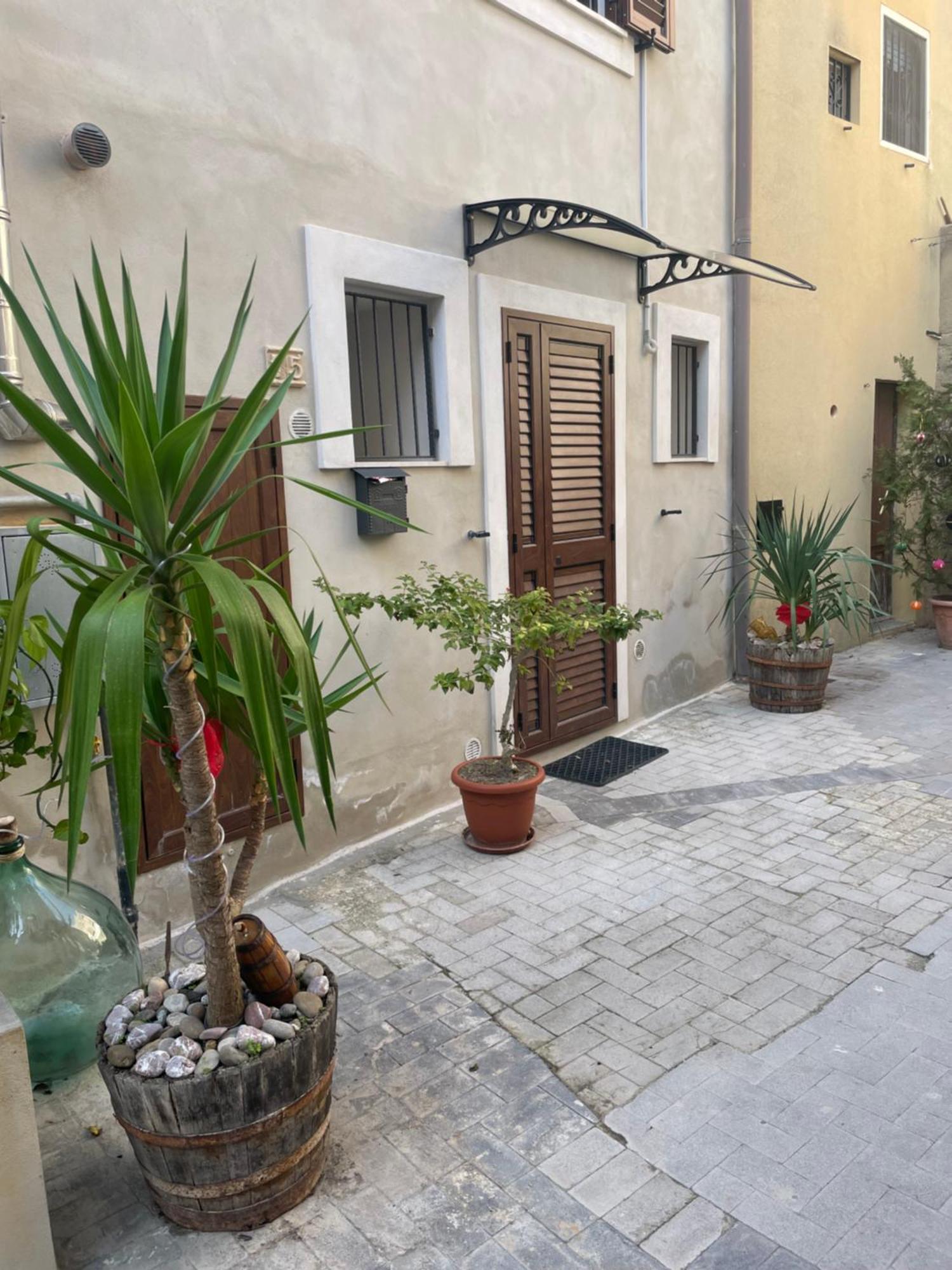 Archetto-Casa Vacanze Enna Exterior foto
